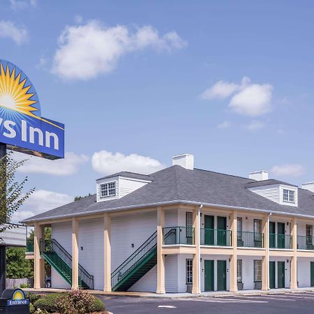Days Inn By Wyndham Simpsonville Eksteriør bilde